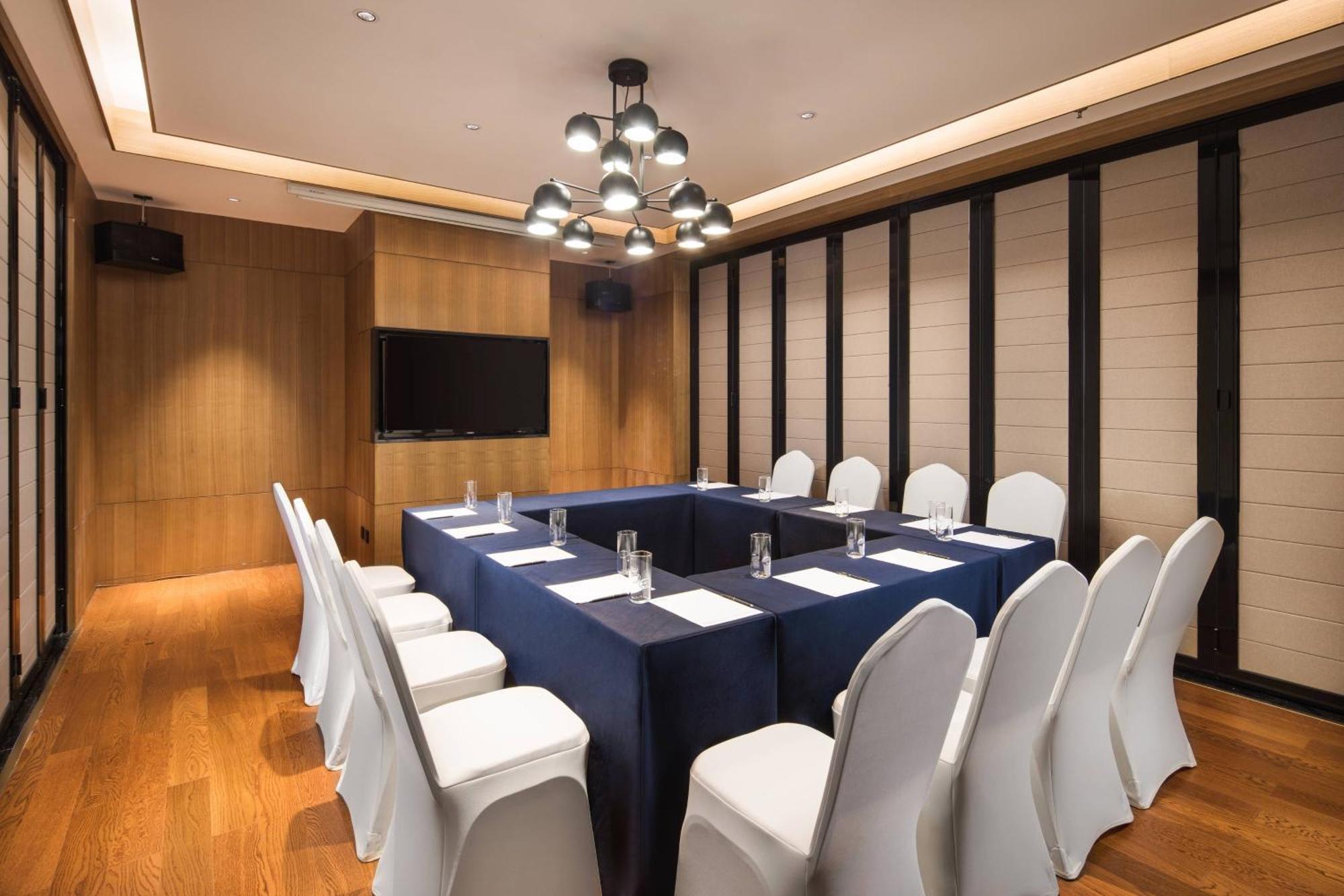 Отель Fairfield By Marriott Xi'An North Station Экстерьер фото