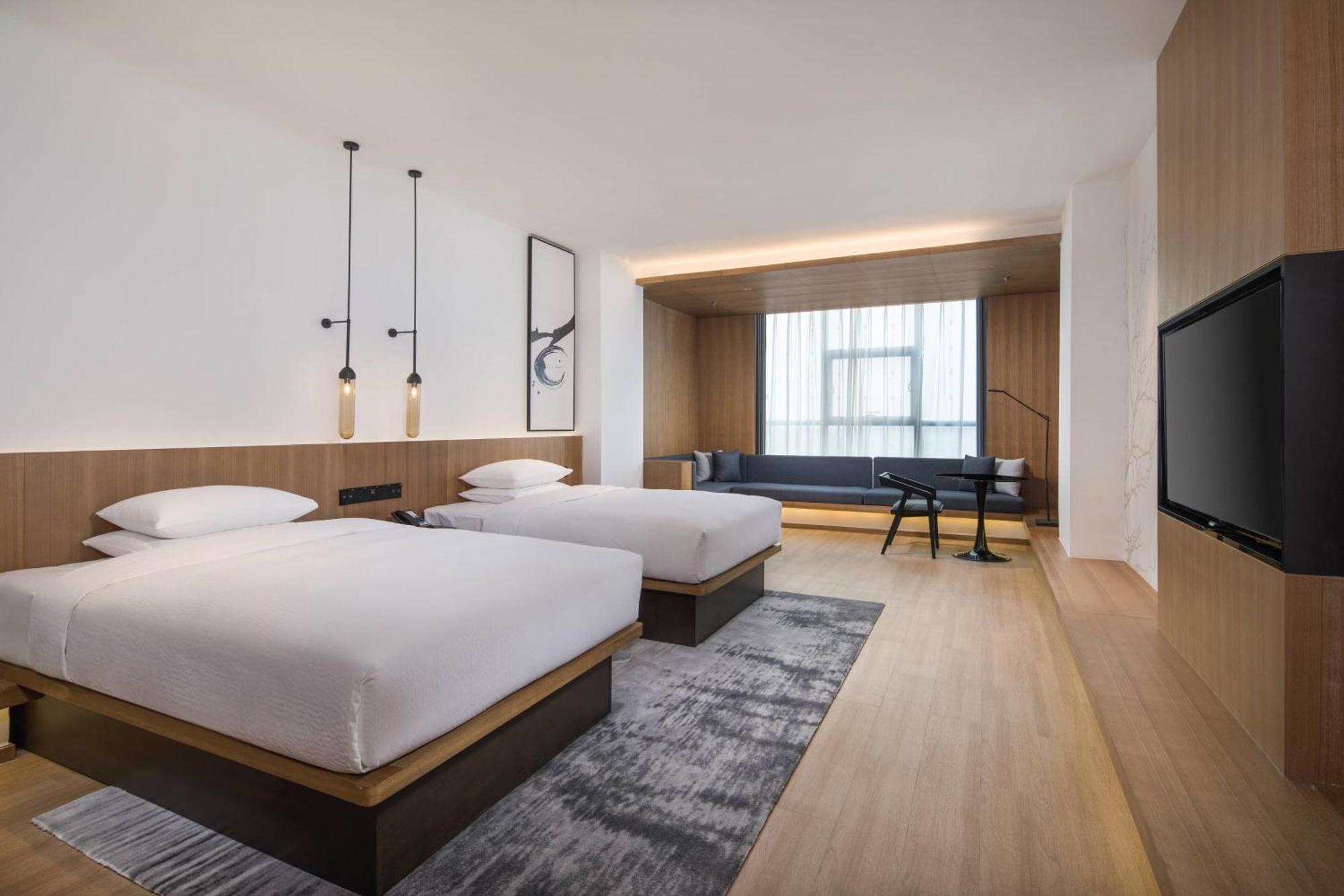 Отель Fairfield By Marriott Xi'An North Station Экстерьер фото