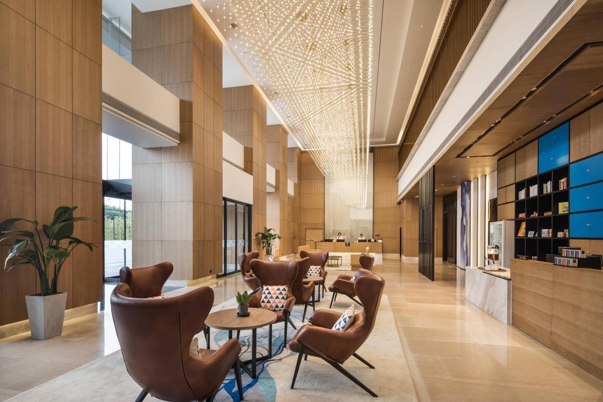 Отель Fairfield By Marriott Xi'An North Station Экстерьер фото
