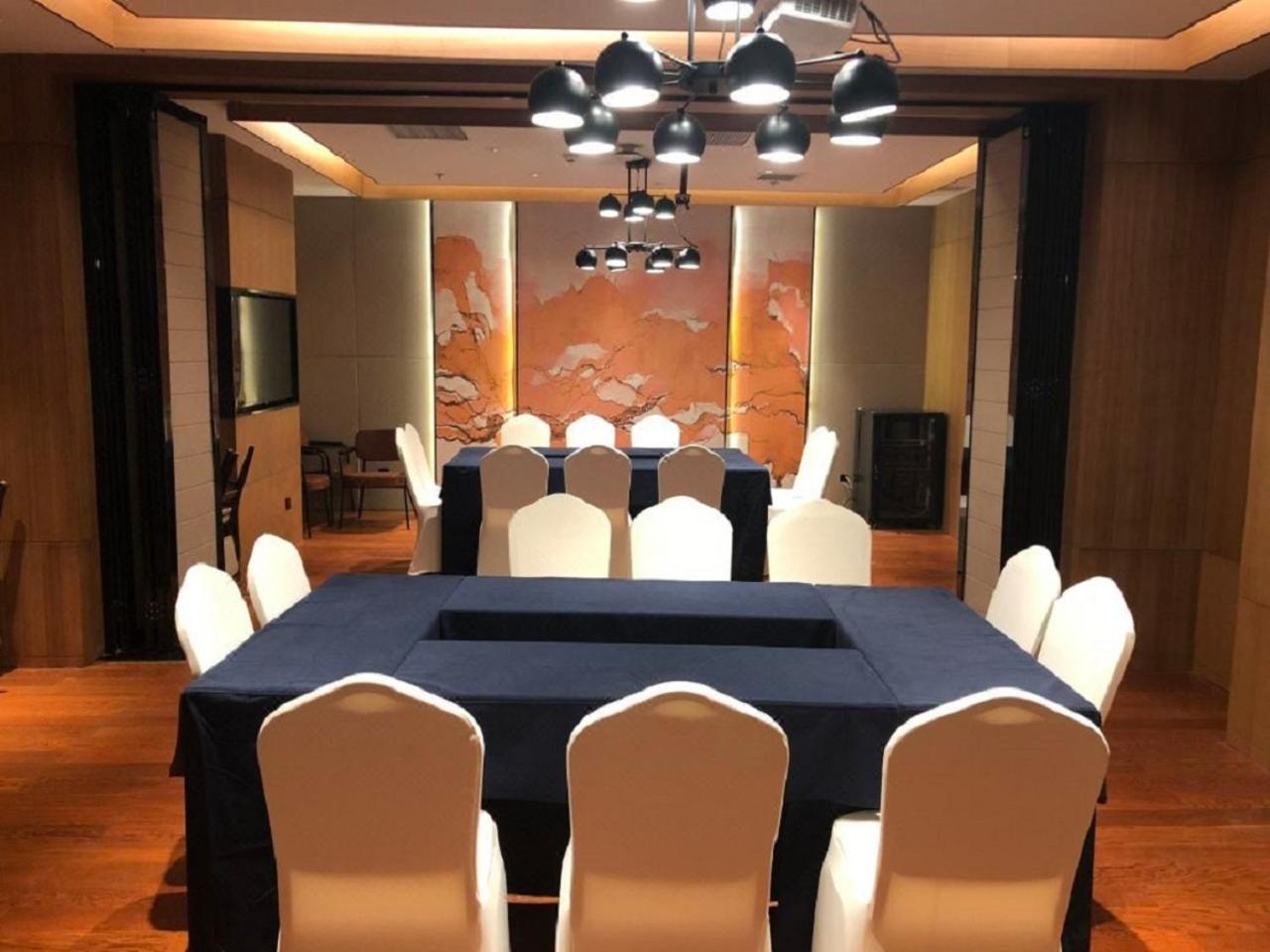 Отель Fairfield By Marriott Xi'An North Station Экстерьер фото