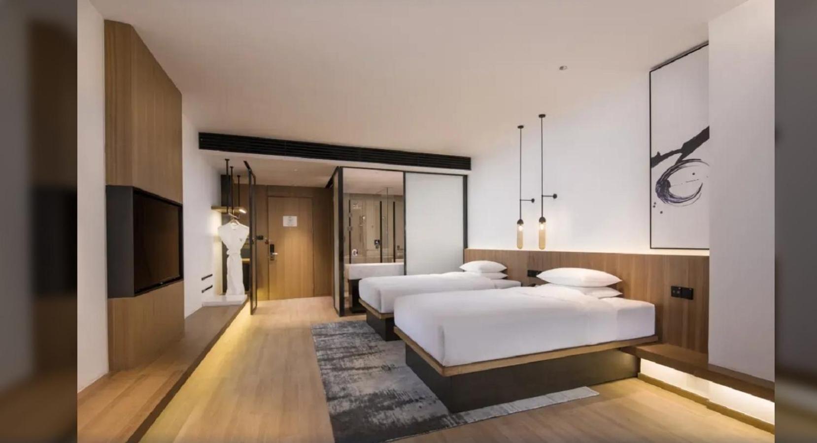 Отель Fairfield By Marriott Xi'An North Station Экстерьер фото
